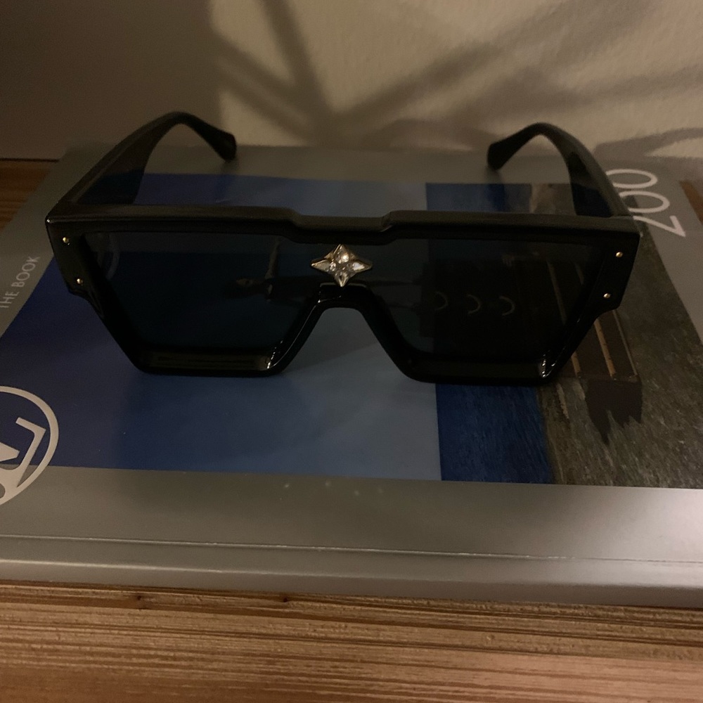 Cyclone Louis Vuitton